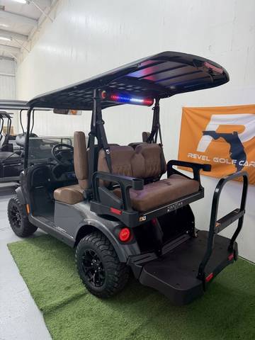 2027 EZGO Liberty photo 3