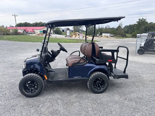 2027 EZGO Liberty photo 2