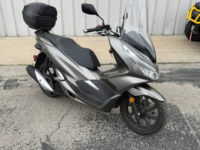 2024 Honda® PCX | Fondy Powersports