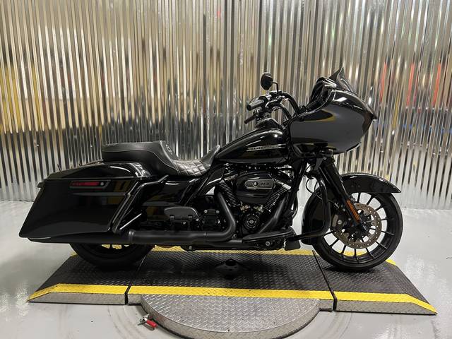 【Harley-Davidson】 GORE-TEX ライディング黒 24cm 2019 Harley-Davidson® FLTRXS - Road Glide® Special | Teddy Morse's