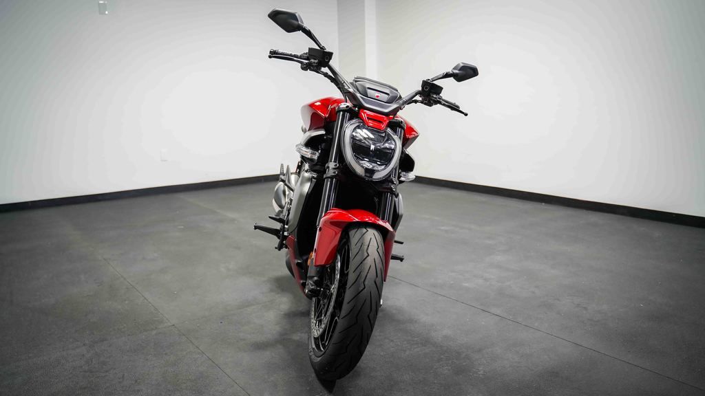 New Ducati XDiavel V4 Burning Red 2026