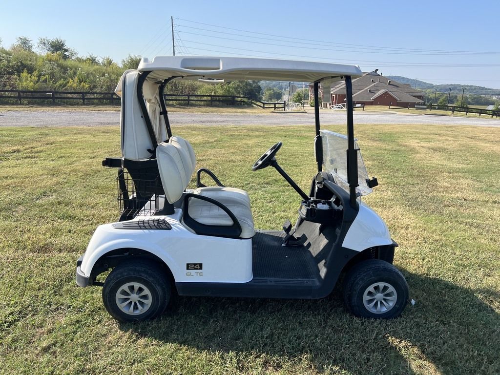 2022 E-Z-GO Freedom RXV ELiTE Lithium — photo 6