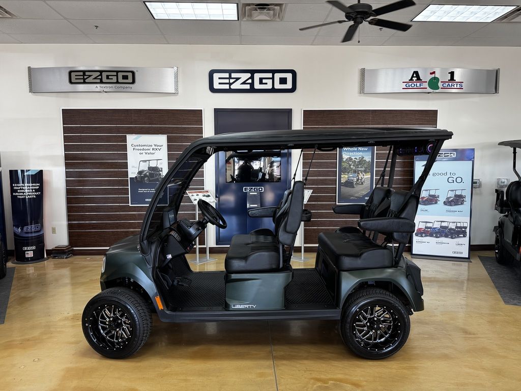 2027 E-Z-GO Liberty 4F XTL ELiTE Lithium Powertrain