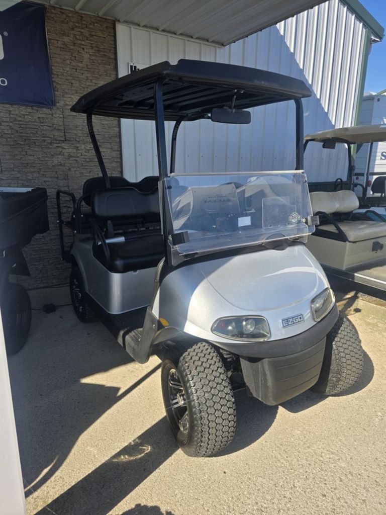 2023 E-Z-GO Valor Gas
