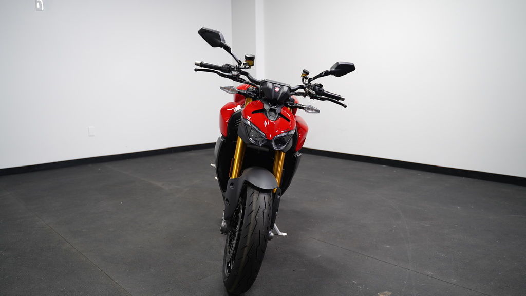 New Ducati Streetfighter V2 S 2025