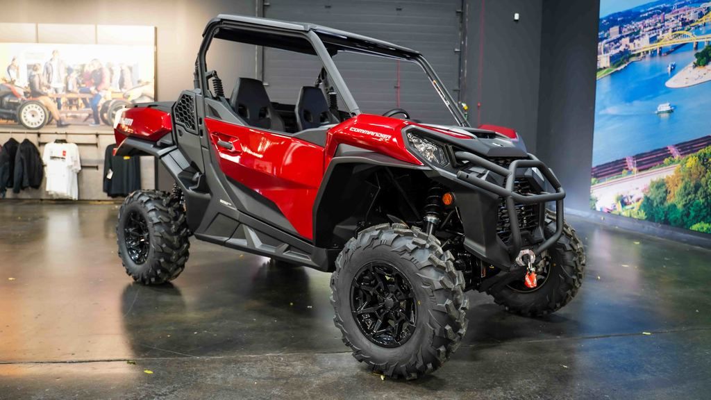 New Can-Am® Commander XT 700 2026