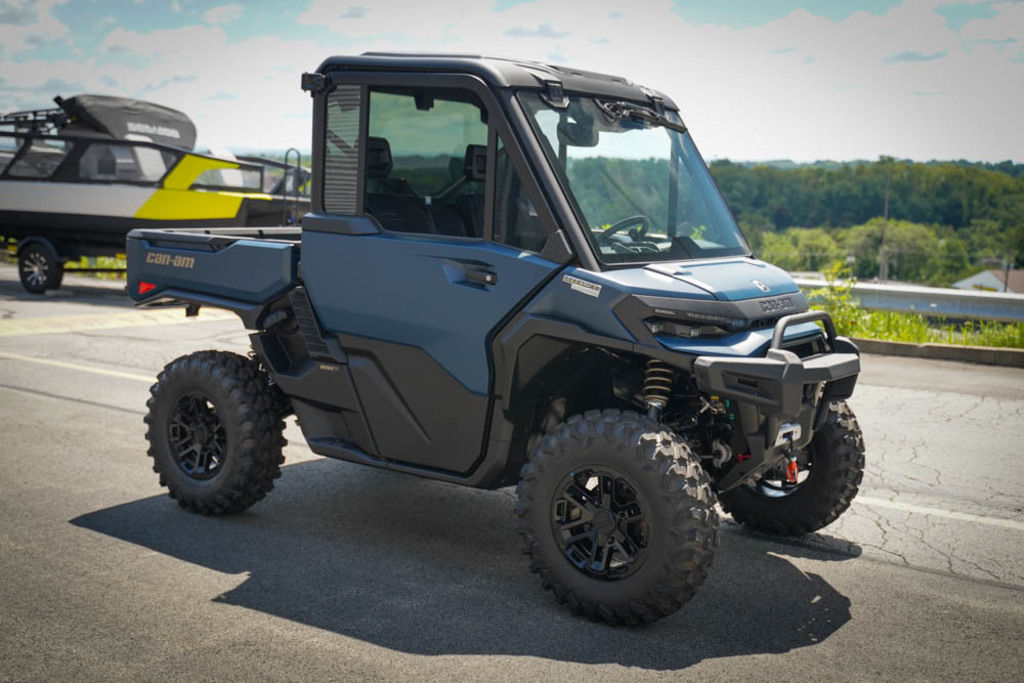 New Can-Am® Defender Limited HD11 2026