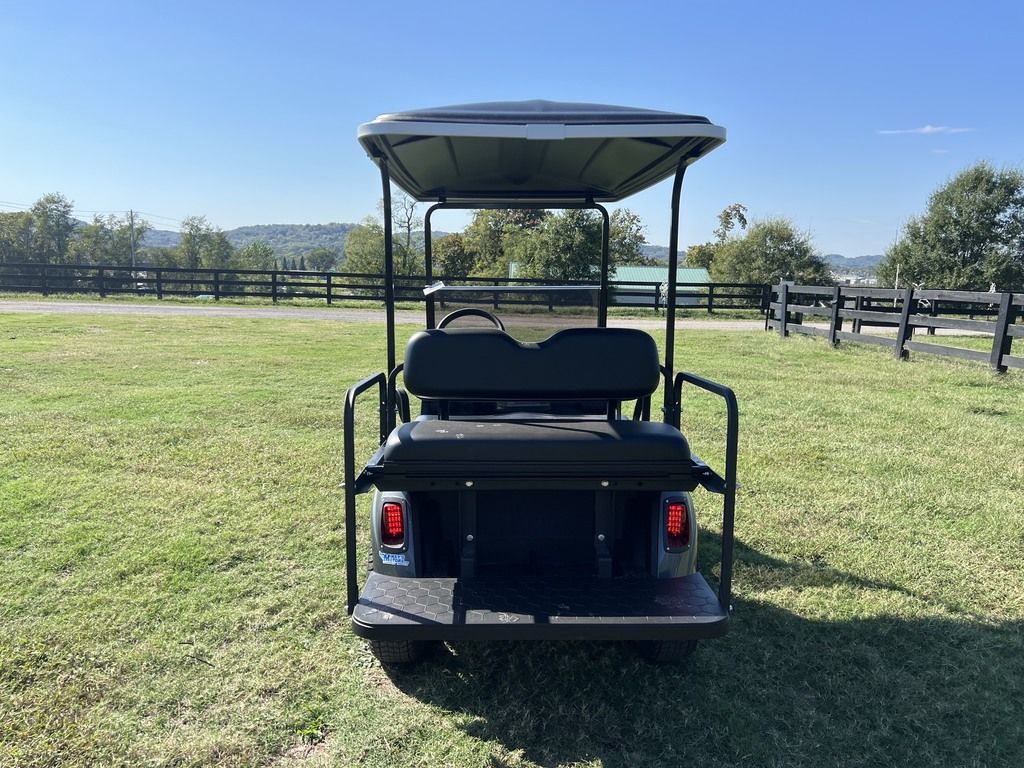 2021 E-Z-GO RXV® ELiTE CPO 4 — photo 4