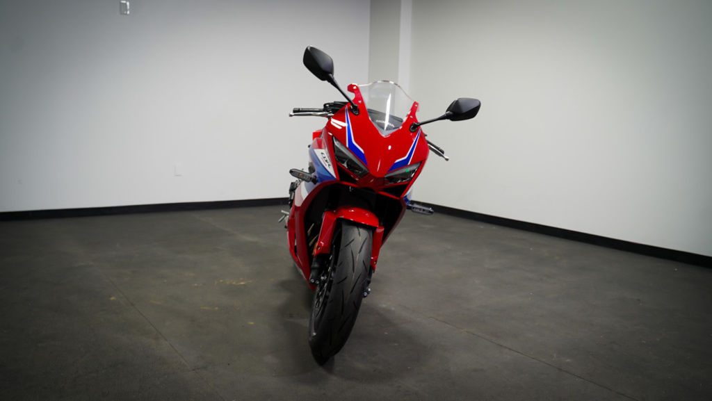 New Honda® CBR650R E-Clutch 2026