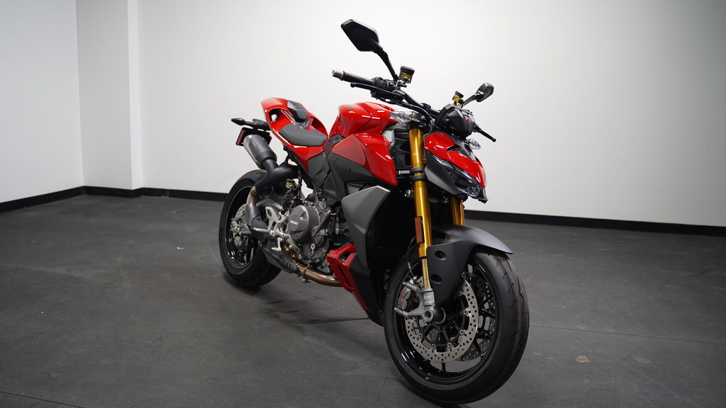 New Ducati Streetfighter V2 S 2025