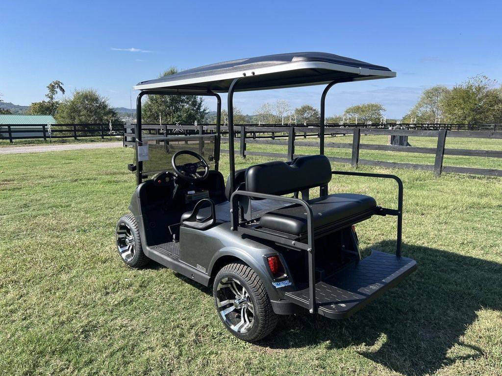 2021 E-Z-GO RXV® ELiTE CPO 4 — photo 3
