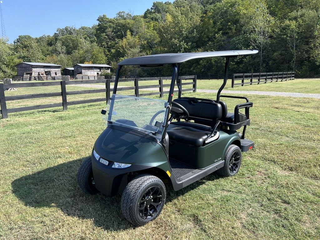 2027 E-Z-GO RXV 4 Valor S+ 13.5-hp Gas