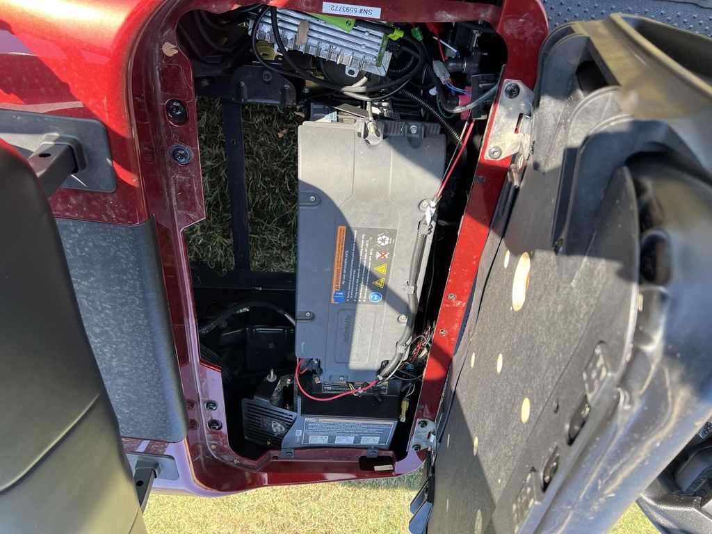 2021 E-Z-GO Freedom RXV ELiTE Lithium — photo 9
