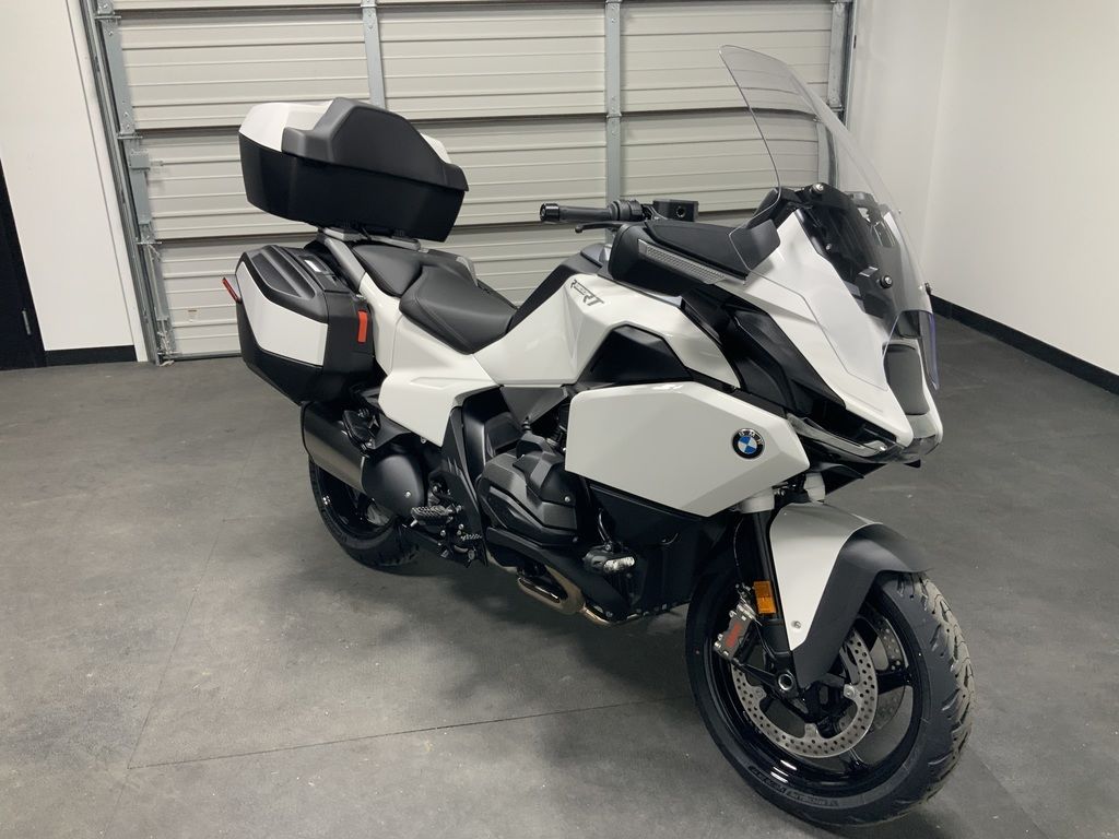 New BMW R 1300 RT Alpine White 3 2026