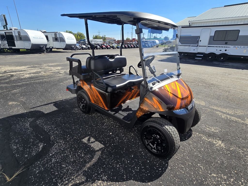 2027 E-Z-GO RXV 4 Valor S 13.5-hp Gas — photo 3