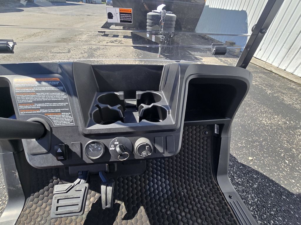 2027 E-Z-GO RXV 2 Valor S 13.5-hp Gas — photo 6