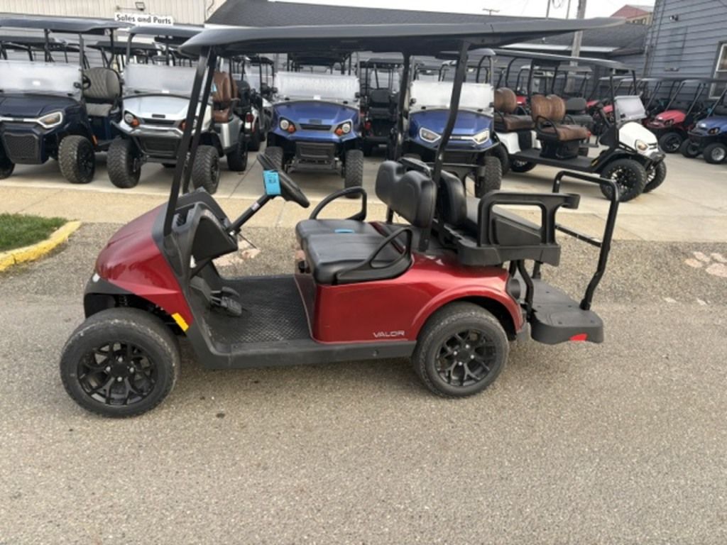 2027 E-Z-GO RXV 4 Valor S+ 13.5-hp Gas — photo 2