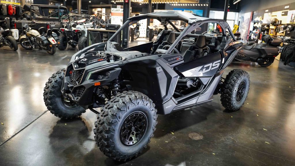 New Can-Am® Maverick X3 X rs Turbo RR with Smart-Shox 2026