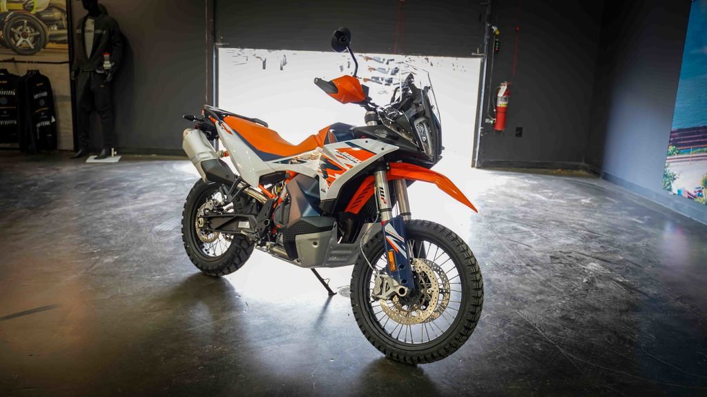 New KTM Adventure 890 R 2026