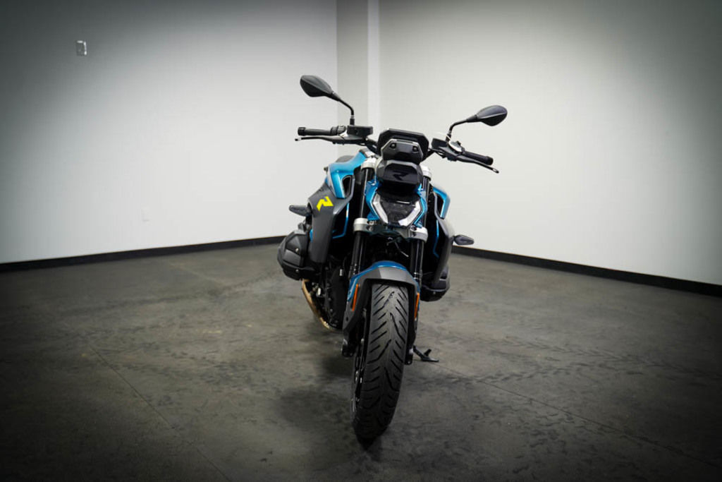 New BMW R 1300 R Snapper Rocks Blue 2026