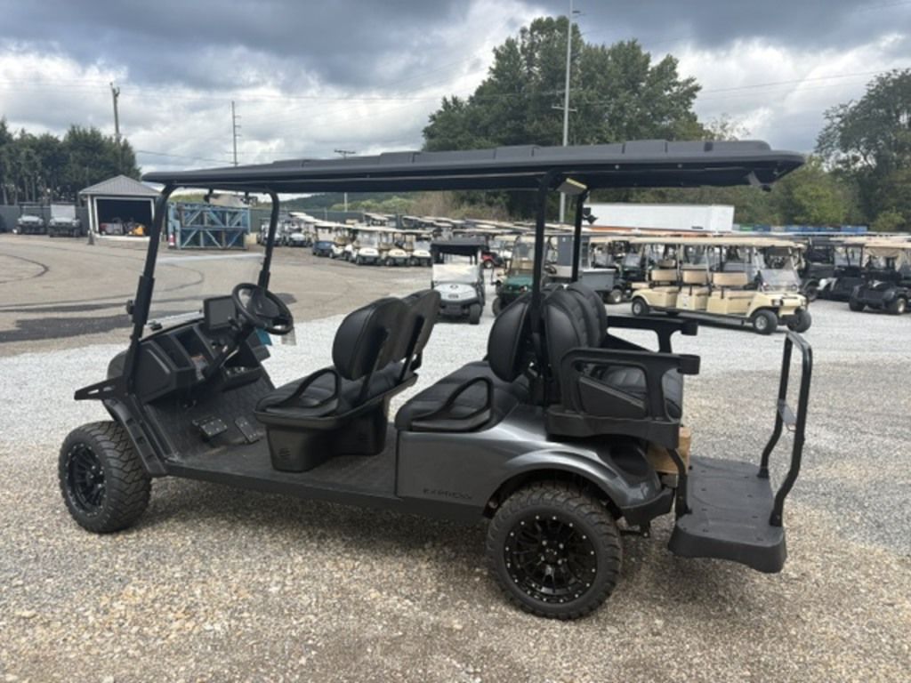 2027 E-Z-GO Express 6 Summit XT 13.5-hp Gas — photo 4