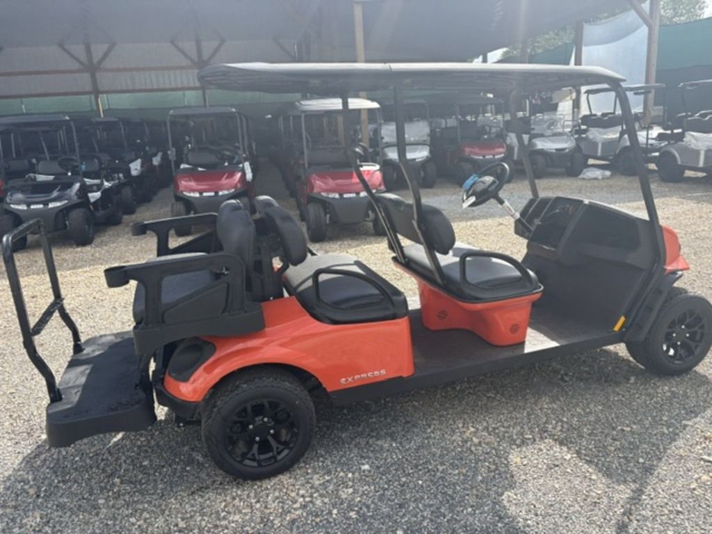 2026 E-Z-GO Express 6 Valor S 48V — photo 4