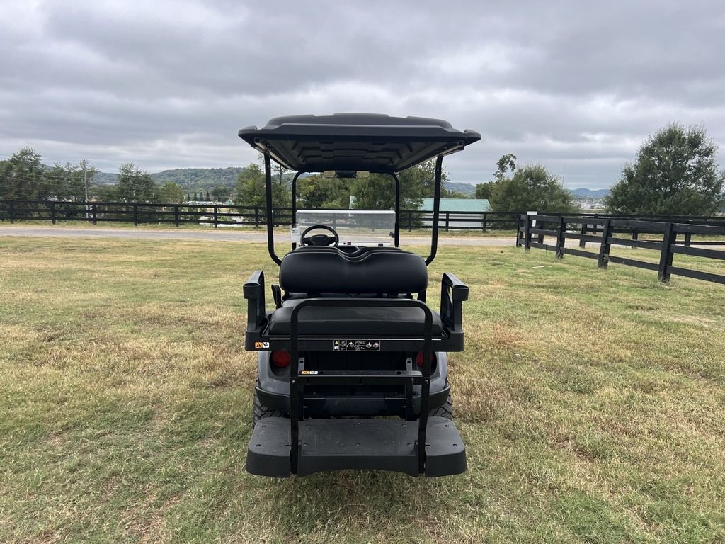 2027 E-Z-GO Express 6 Summit X 13.5-hp Gas — photo 4