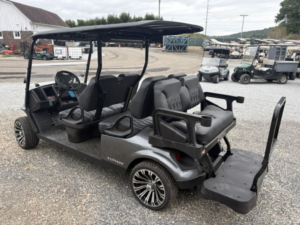 2027 E-Z-GO Express 6 Touring STL ELiTE Lithium — photo 4