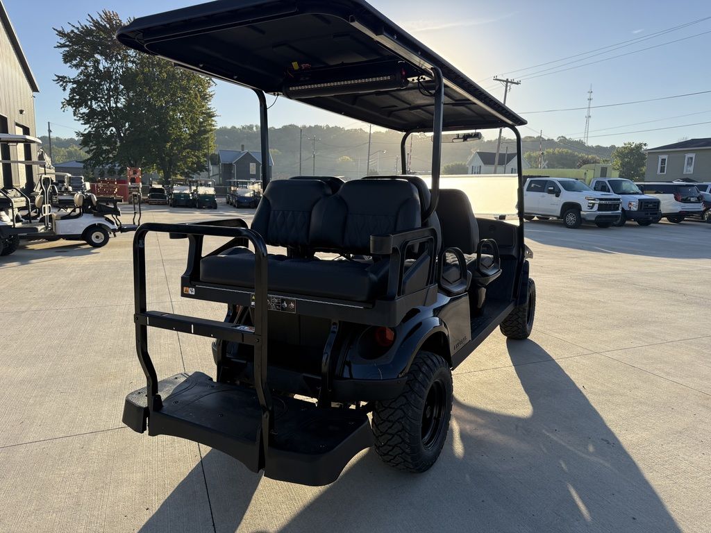 2027 E-Z-GO Express 6 Summit XTL ELiTE Lithium — photo 3