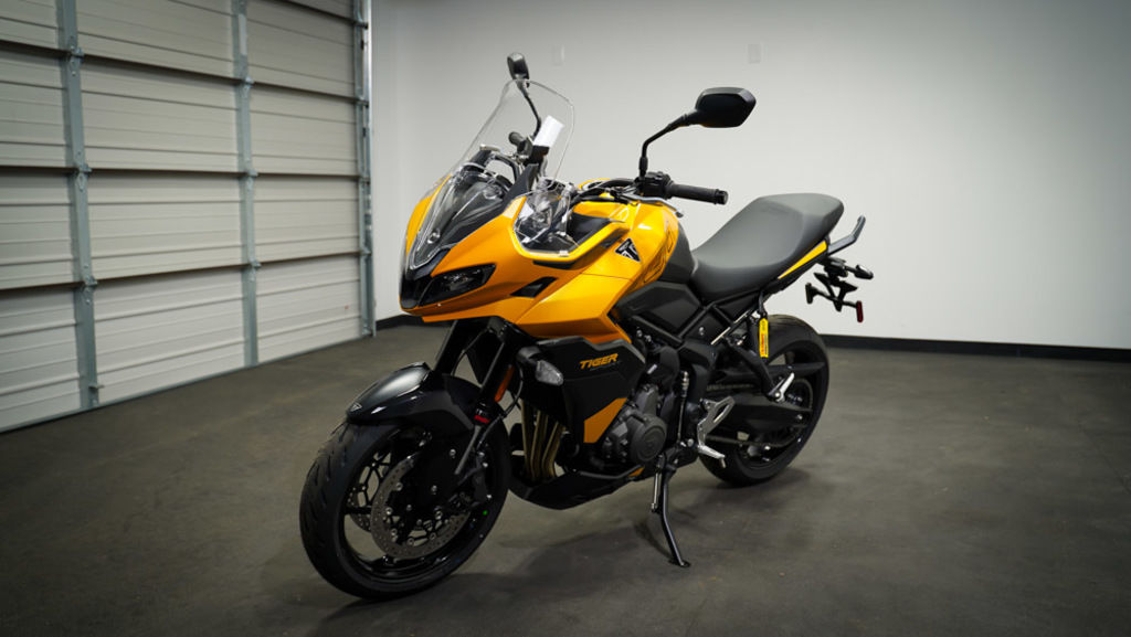 New Triumph Tiger Sport 800 Cosmic Yellow/Sapphire Black 2026