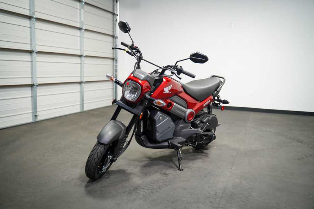 New Honda® Navi Pearl Red 2026