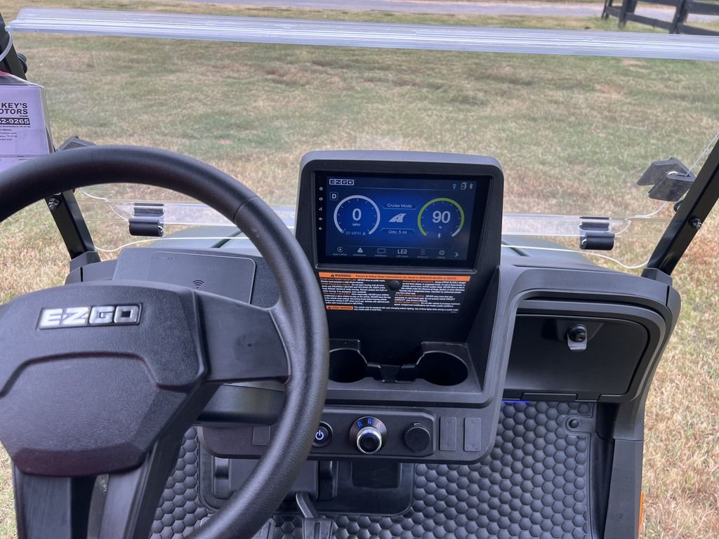 2027 E-Z-GO Liberty 4 XTL ELiTE Lithium Powertrain — photo 7