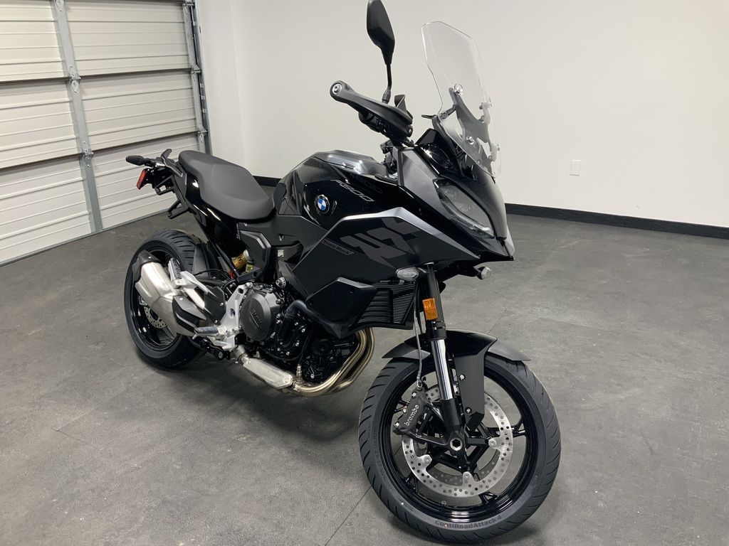 New BMW F 900 XR Triple Black 2026