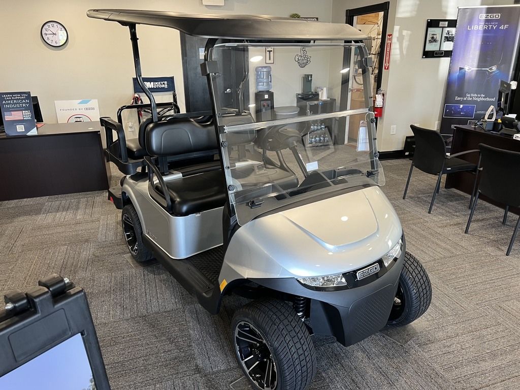 2027 E-Z-GO RXV 2 Valor S+ 13.5-hp Gas — photo 6