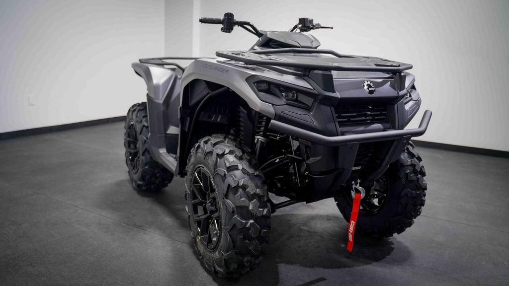 New Can-Am® Outlander DPS 700 2026