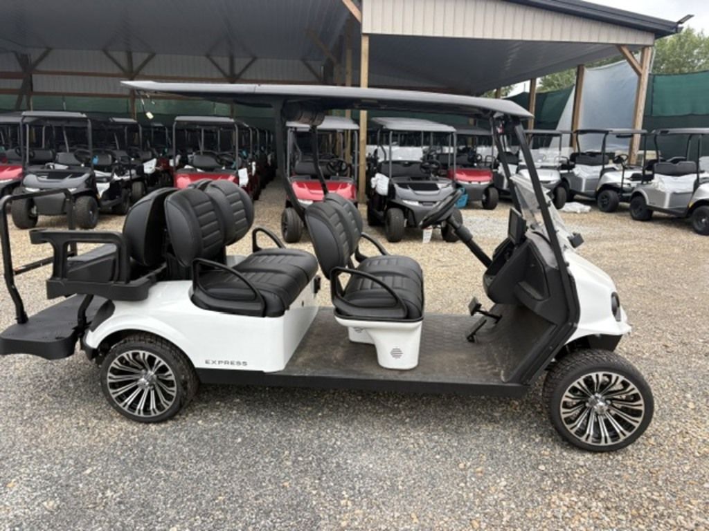2027 E-Z-GO Express 6 Touring ST ELiTE Lithium — photo 2