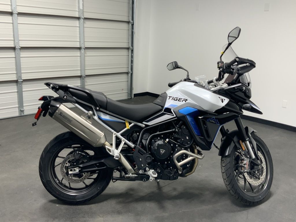 New Triumph Tiger 900 Alpine Edition 2026