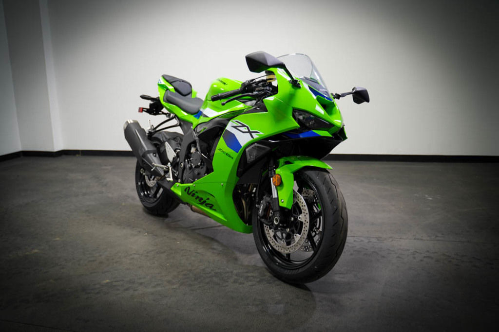 New Kawasaki Ninja® ZX™-6R 2026