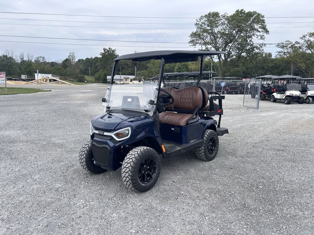 2027 E-Z-GO Liberty 4 XT 13.5-hp Gas Powertrain