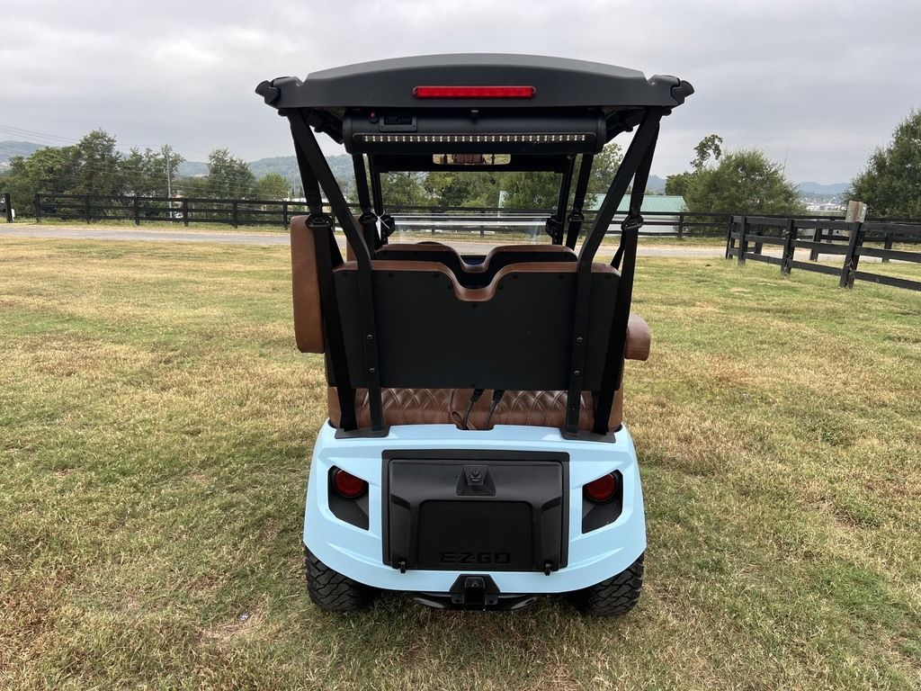 2027 E-Z-GO Liberty 4F XTL ELiTE Lithium Powertrain — photo 4