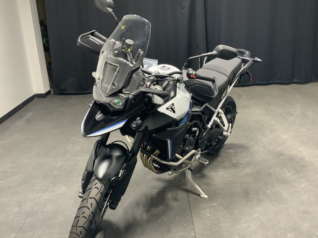 New Triumph Tiger 900 Alpine Edition 2026