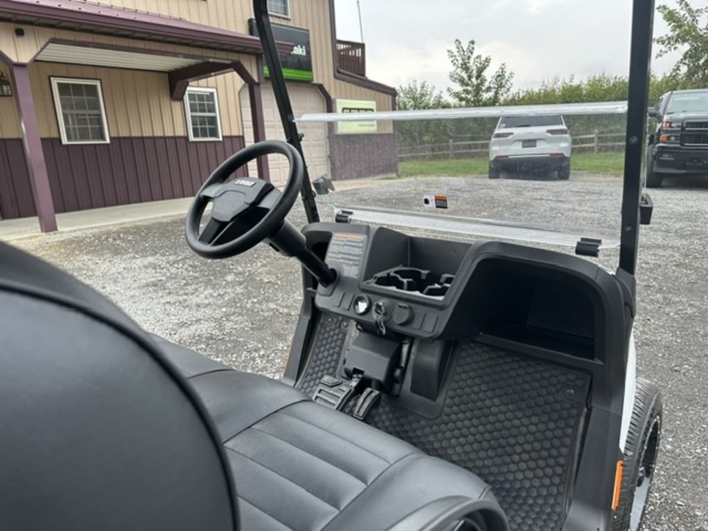 2027 E-Z-GO Liberty 4 X 13.5-hp Gas Powertrain — photo 5