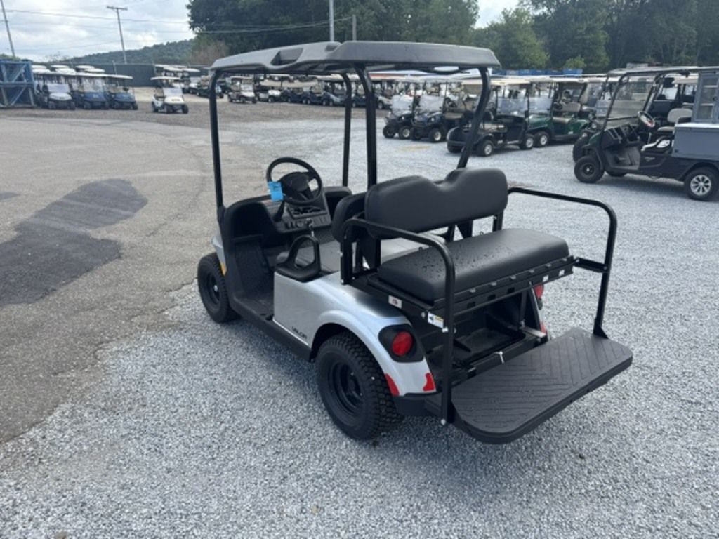 2026 E-Z-GO RXV 2 Valor S 48V — photo 2