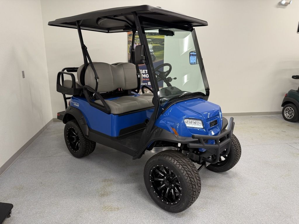 New 2026 Club Car Onward 4 Passenger LSV Lifted XR Lithium for sale in ...