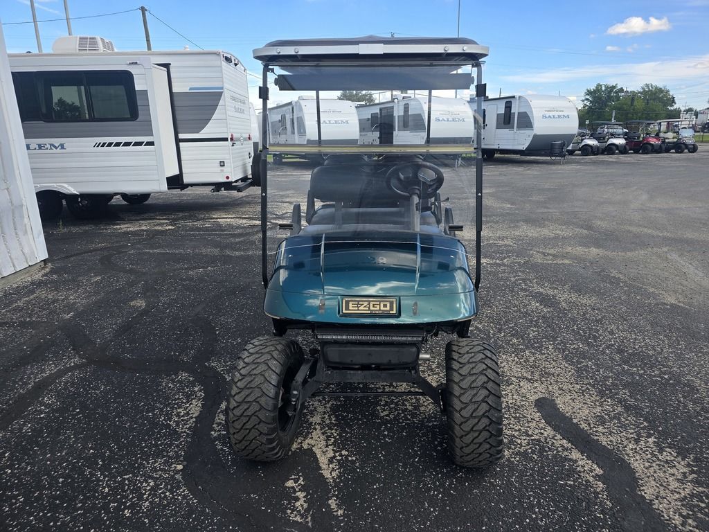 2006 E-Z-GO TXT 6 Seater — photo 2