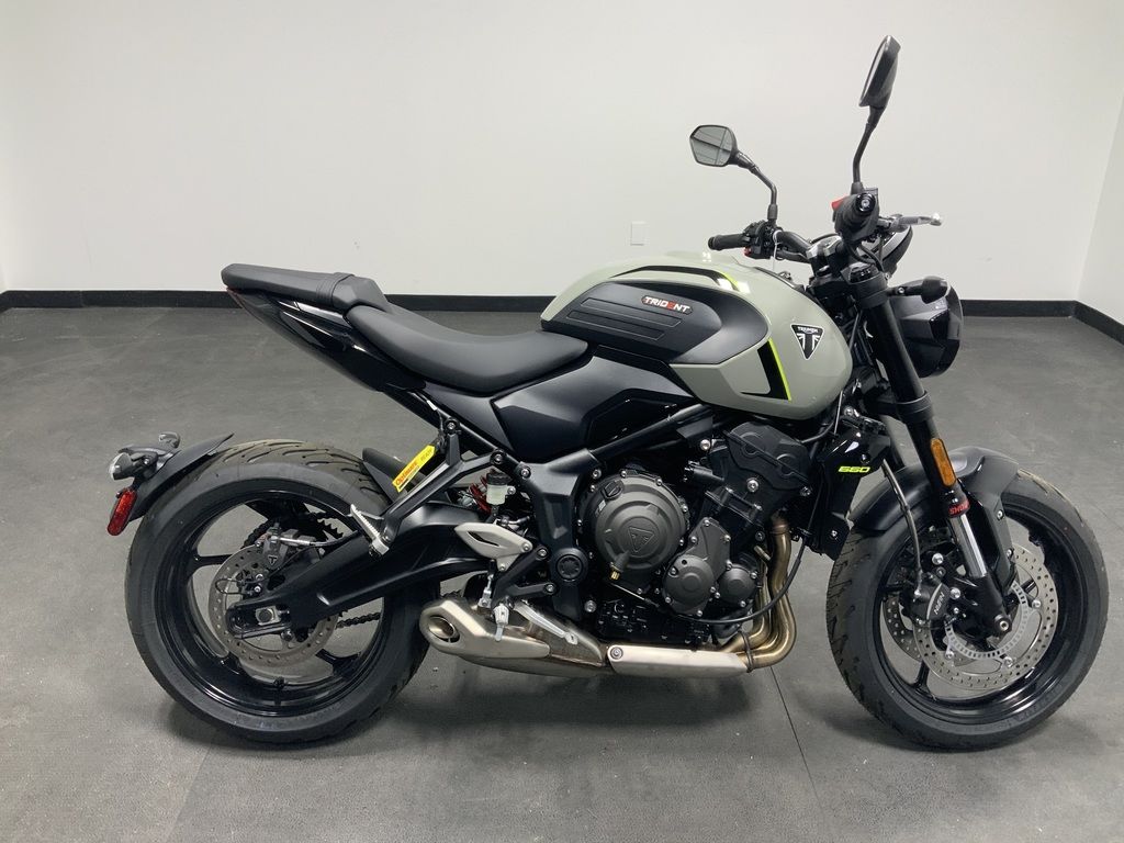 New Triumph Trident 660 Stone grey 2026