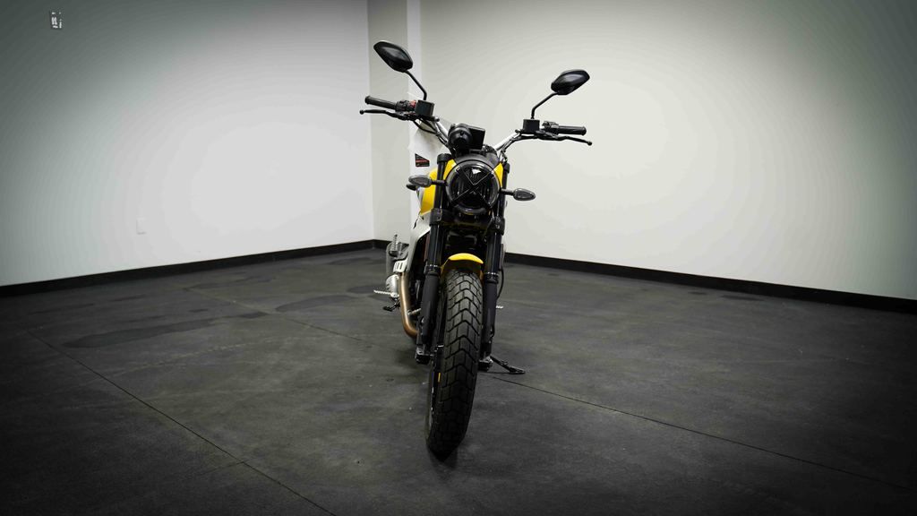 New Ducati Scrambler Icon 62 Yellow 2025