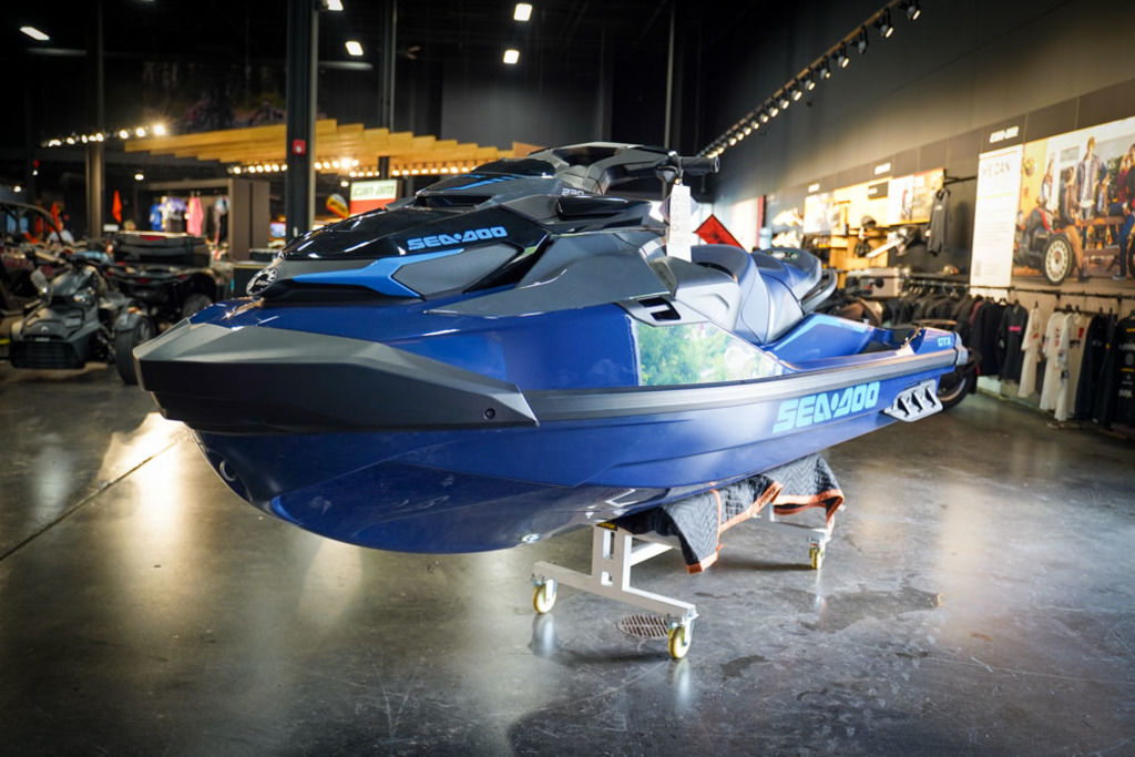 New Sea-Doo GTX™ 230 Tech, Audio, iDF, iBR 2026