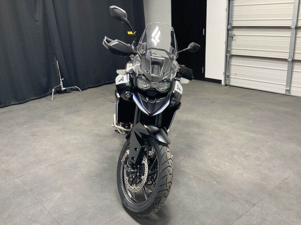 New Triumph Tiger 900 Alpine Edition 2026