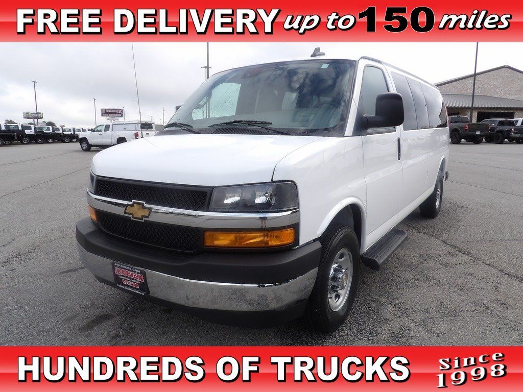2025 Chevrolet G3500 LT Ext